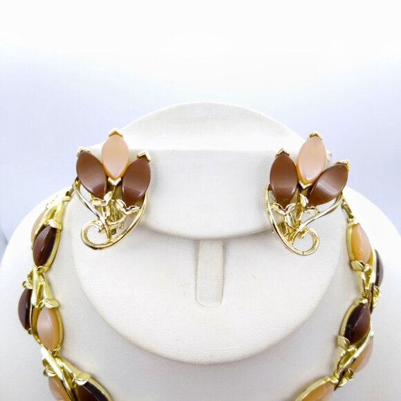 Vintage Thermoset Leaves Jewelry Set, Gold Tone and Autumn Brown and Beige Moong - Picture 3 of 5